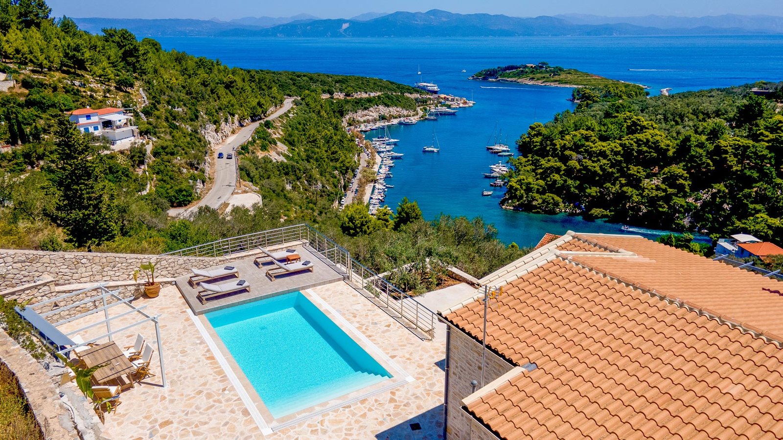 above-blu-villa-paxos-pool-01