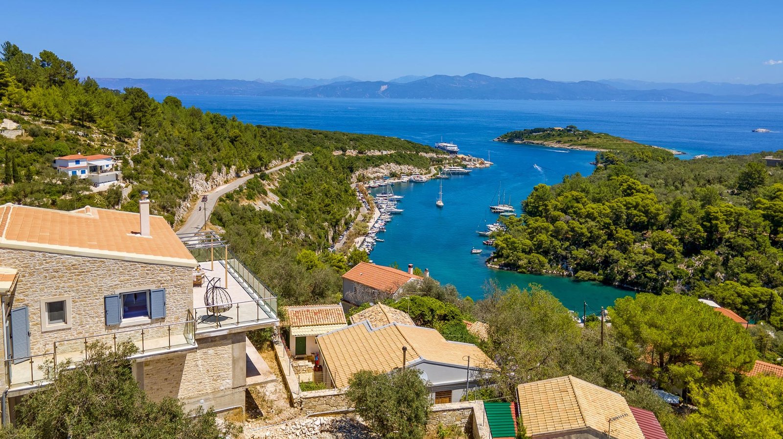 above-blu-villa-paxos-pool-11