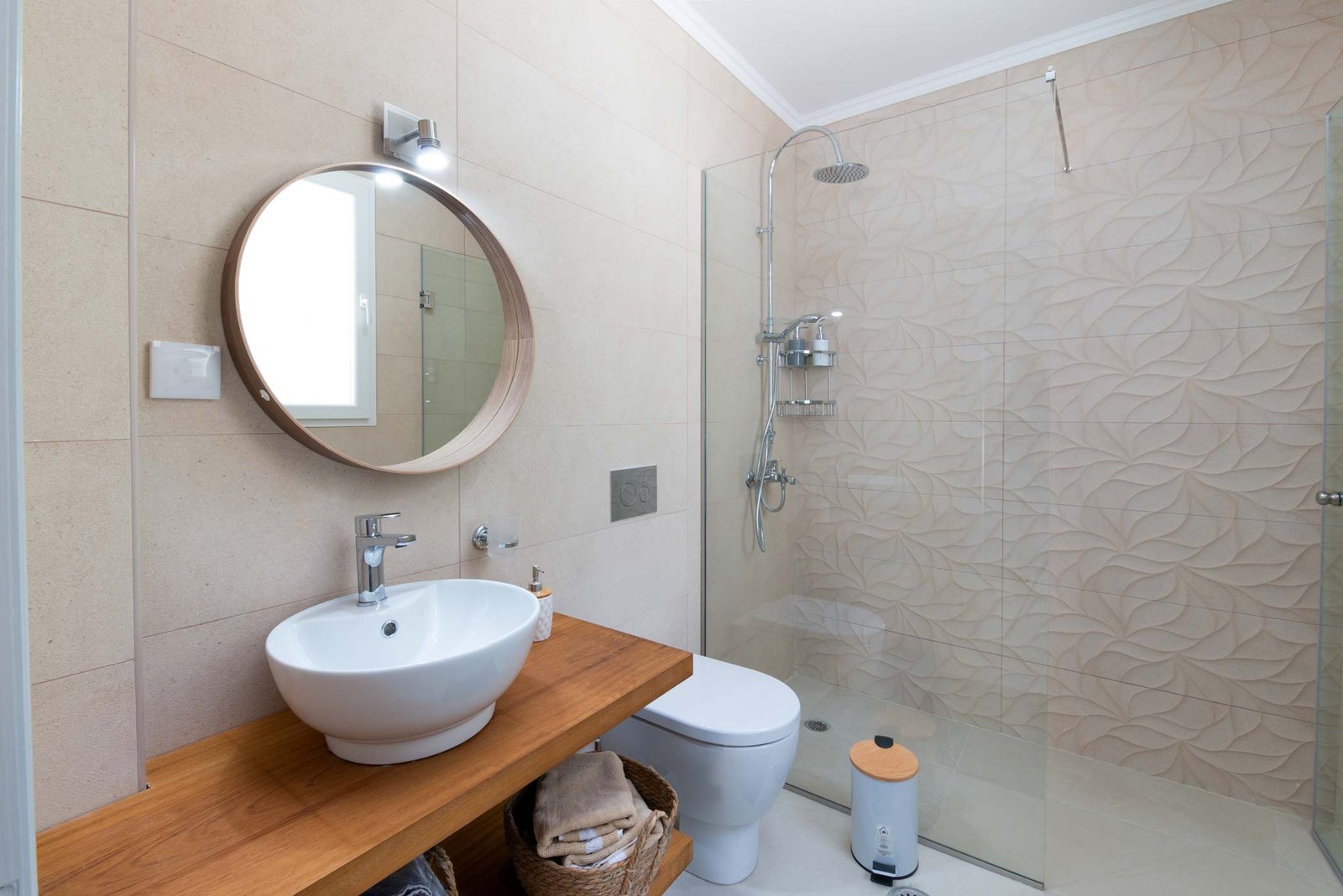 irida-villa-paxos-bathroom-02