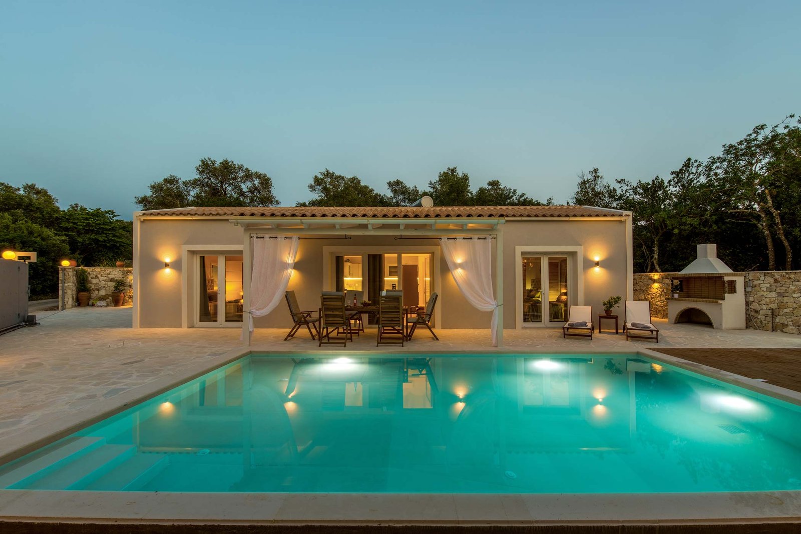 irida-villa-paxos-pool-04-2