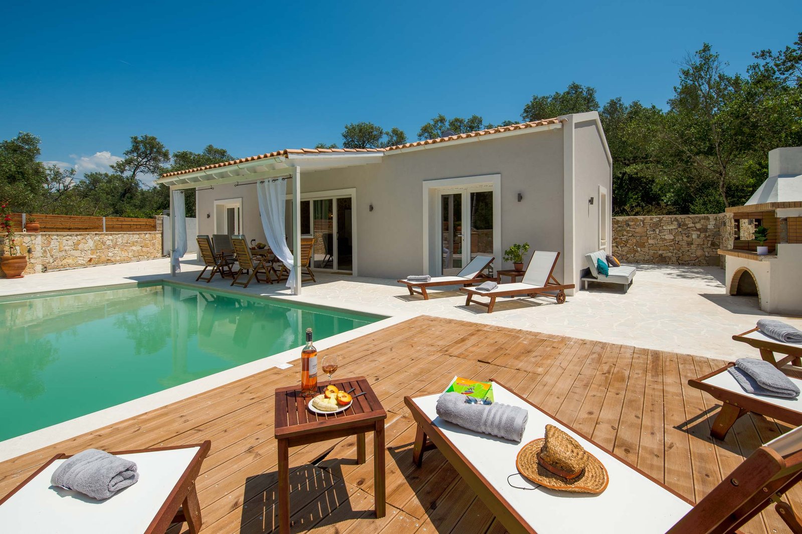 irida-villa-paxos-pool-09