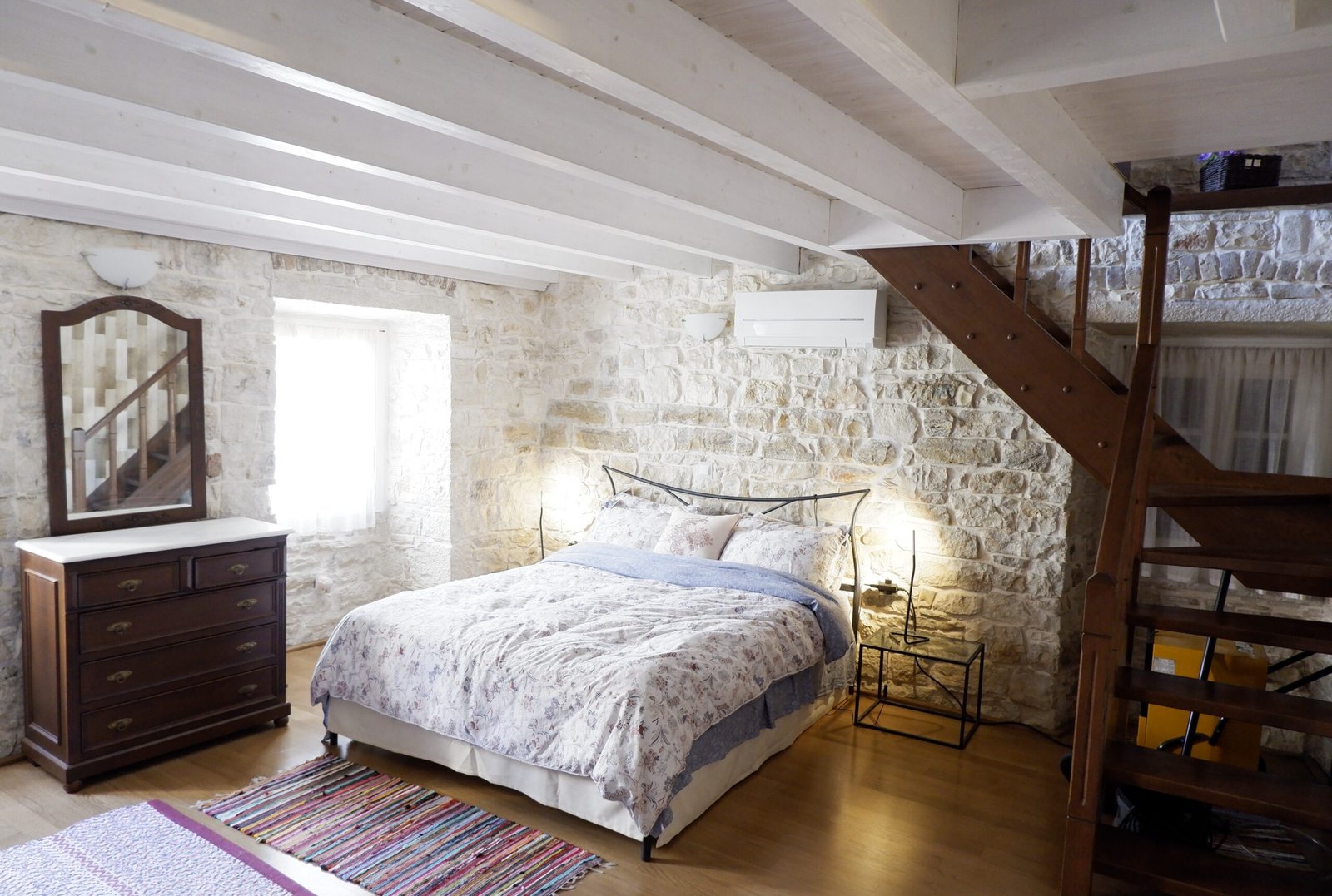 romantica-stone-house-paxos-04