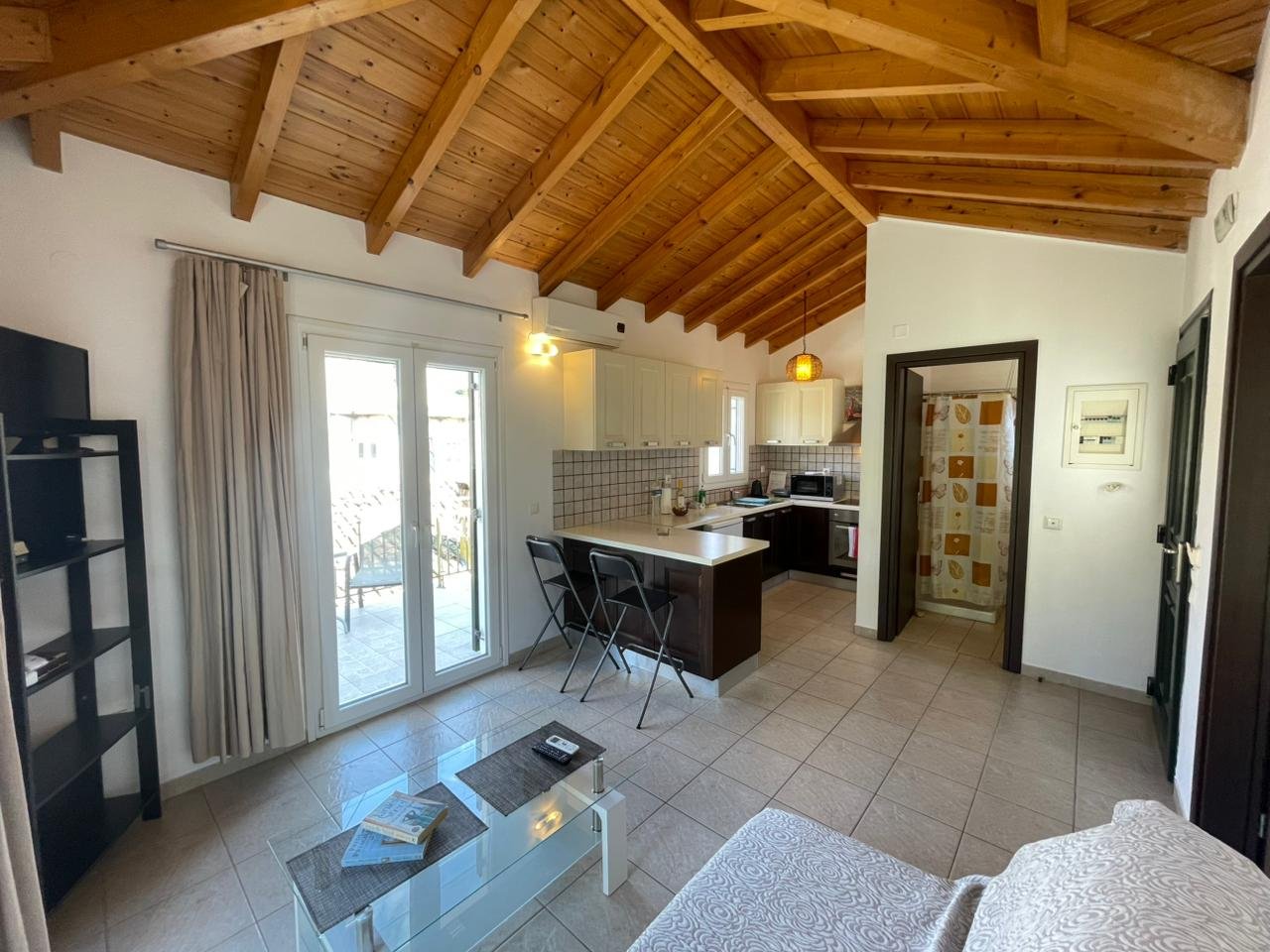 Stamos studio