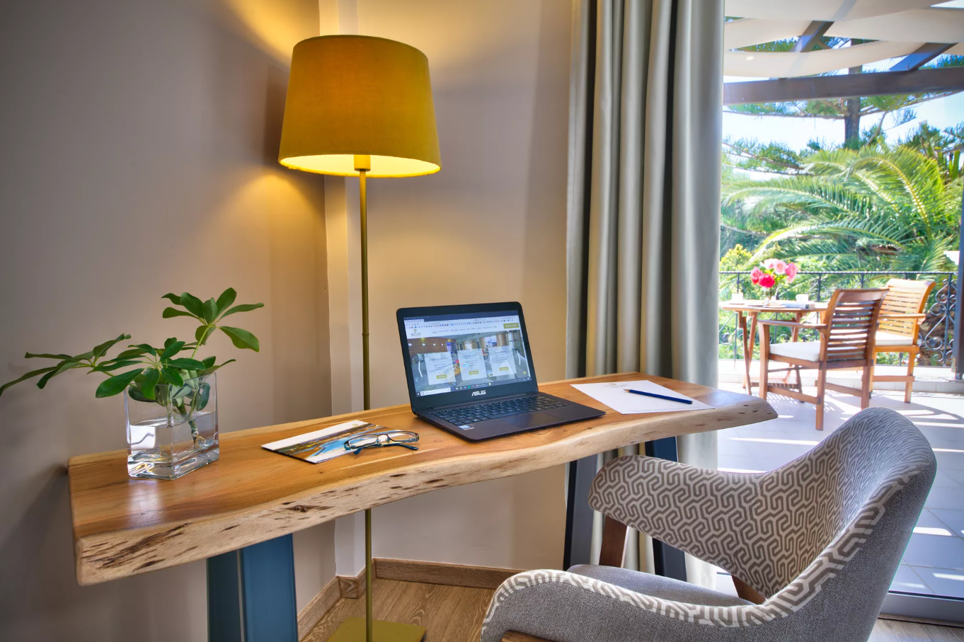 paxos-beach-hotel-junior-suite-pool-view-02