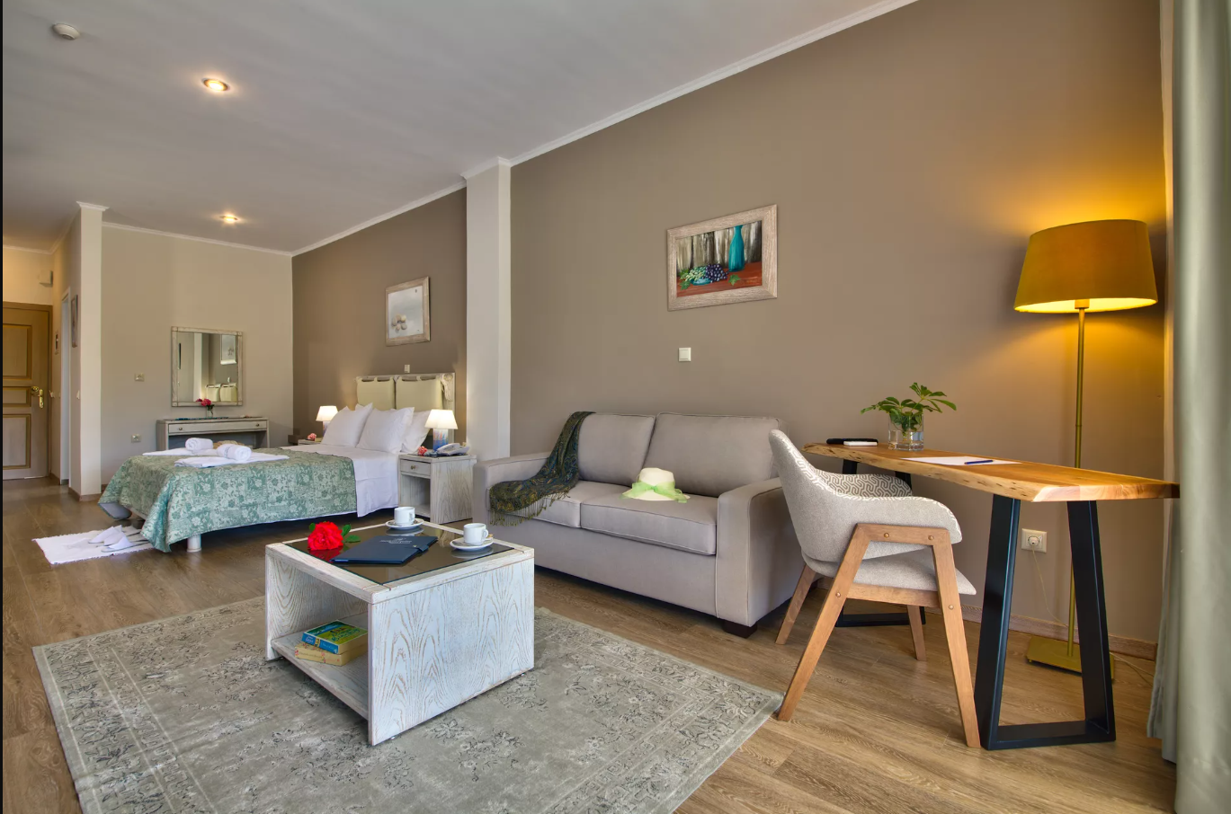 paxos-beach-hotel-junior-suite-pool-view-03