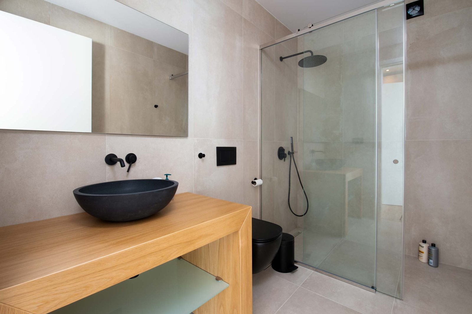 seawhisper-villa-paxos-bathroom-04