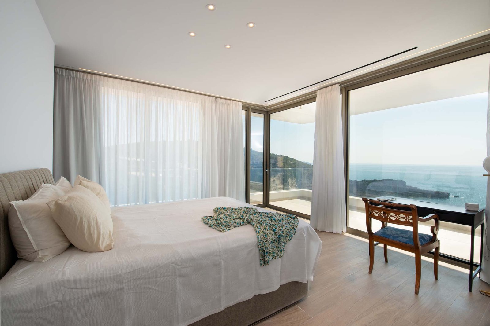 seawhisper-villa-paxos-bedroom-02