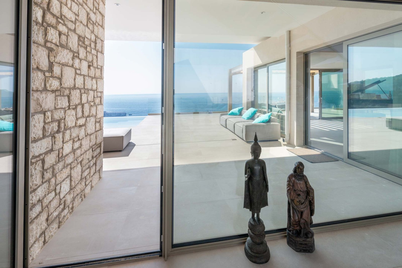 seawhisper-villa-paxos-livingroom-01