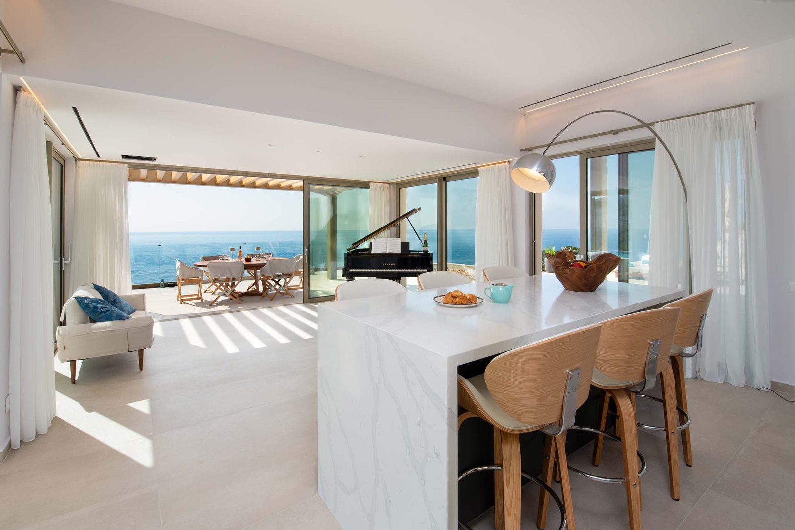 seawhisper-villa-paxos-livingroom-04