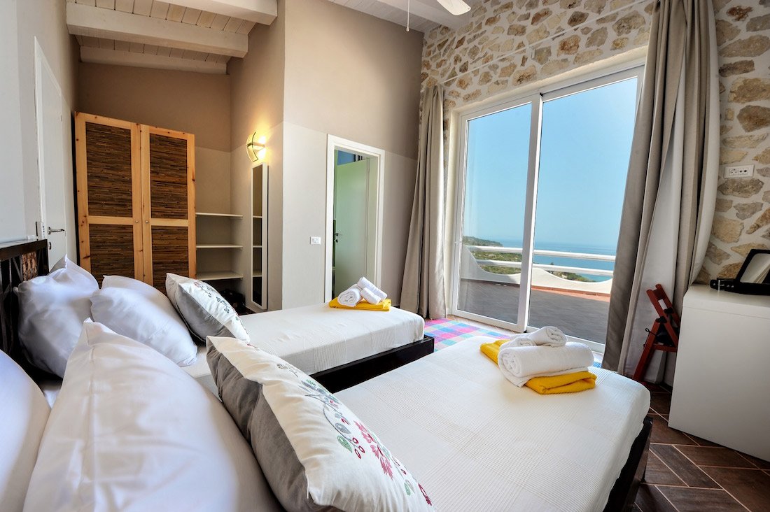 simatan-villa-paxos-bedroom-03