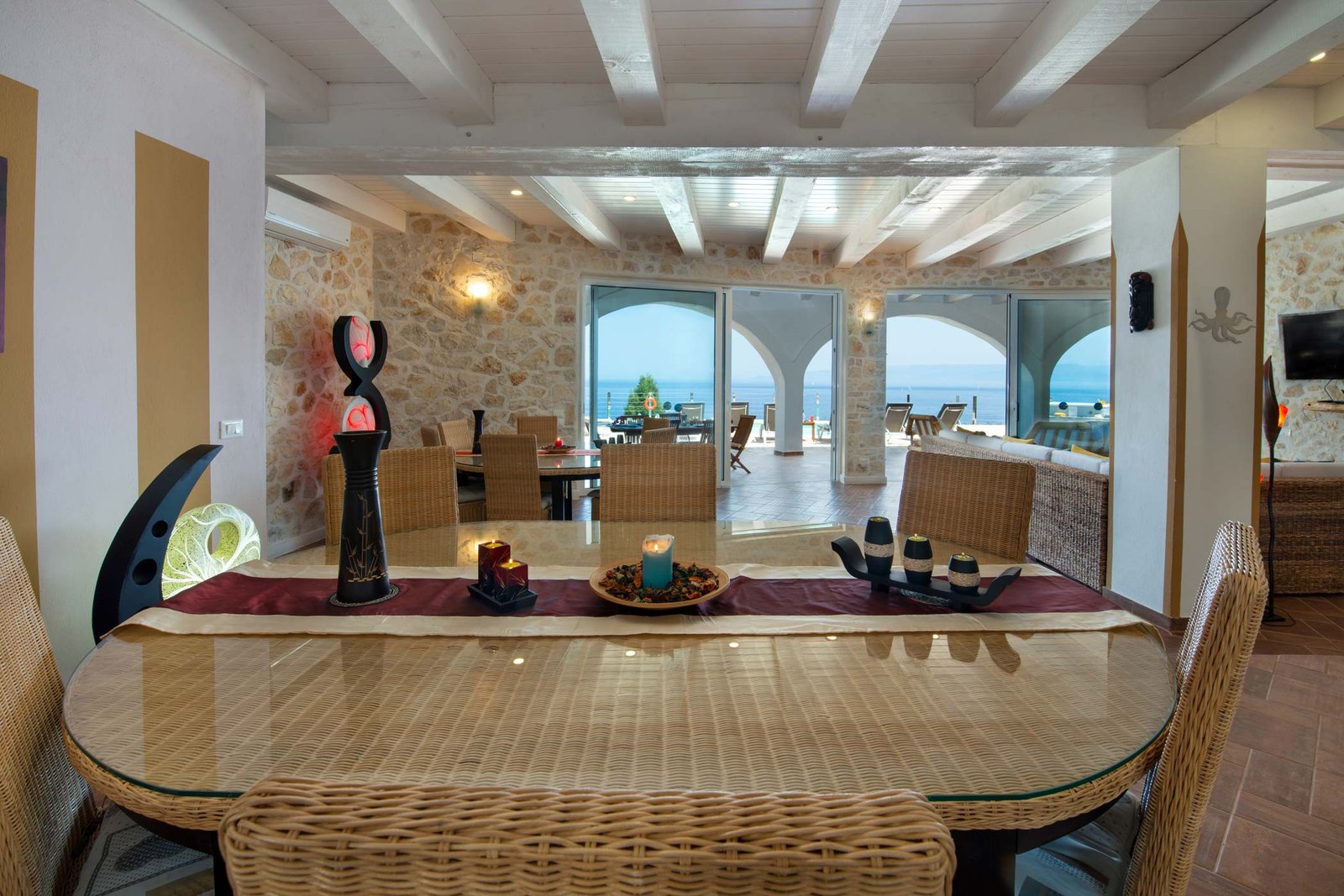 simatan-villa-paxos-livingroom-01