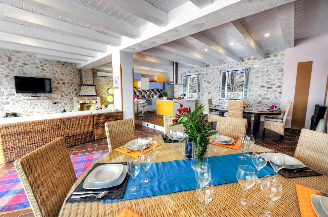 simatan-villa-paxos-livingroom-03