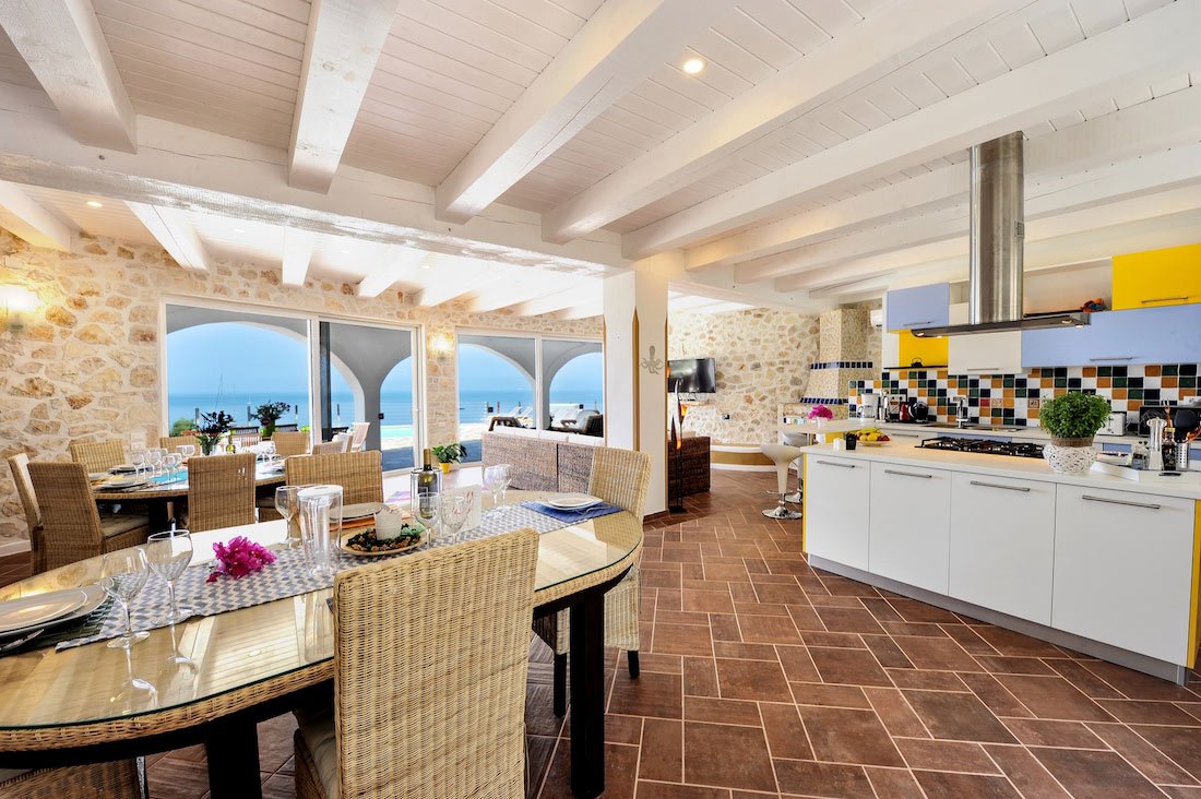 simatan-villa-paxos-livingroom-04