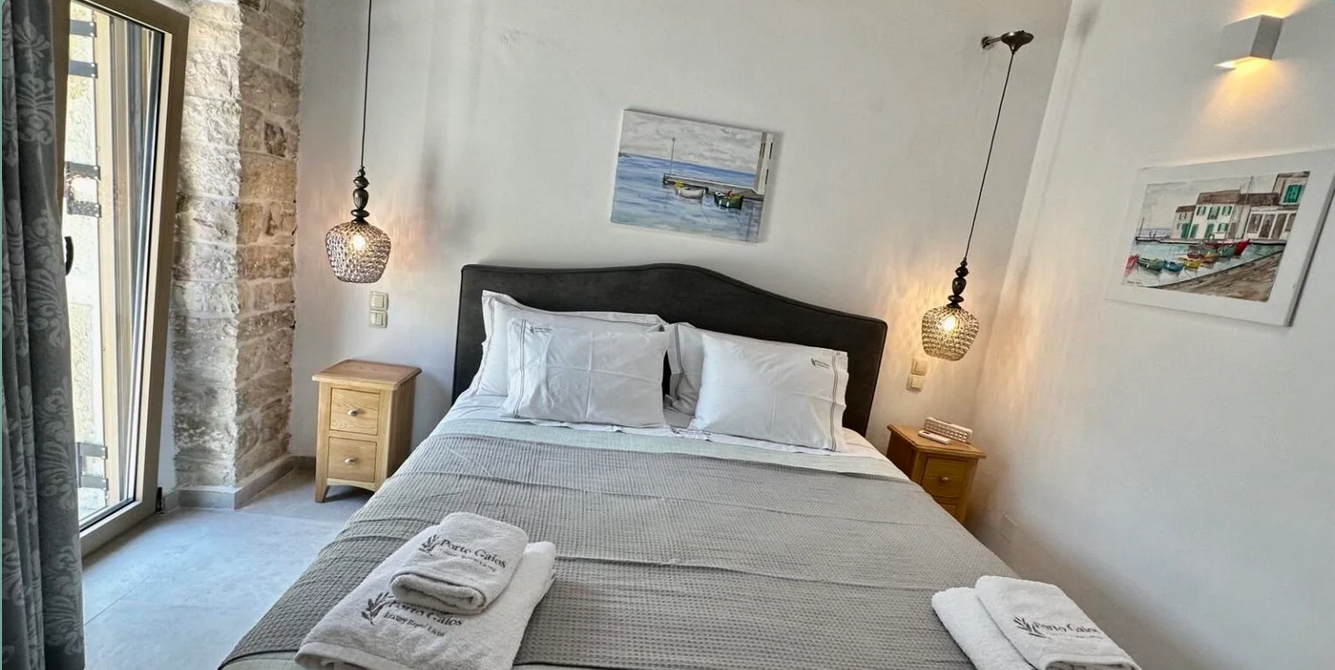 villa-nikolas-paxos-bedroom-01